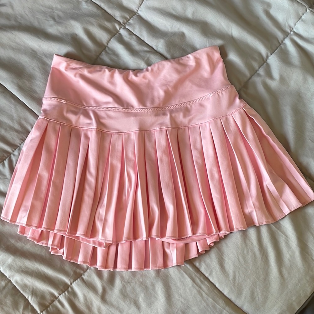 Gold hinge skirt